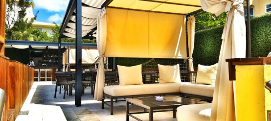 The Sundeck Lounge Dolphinaris Cozumel - Bar premium drinks